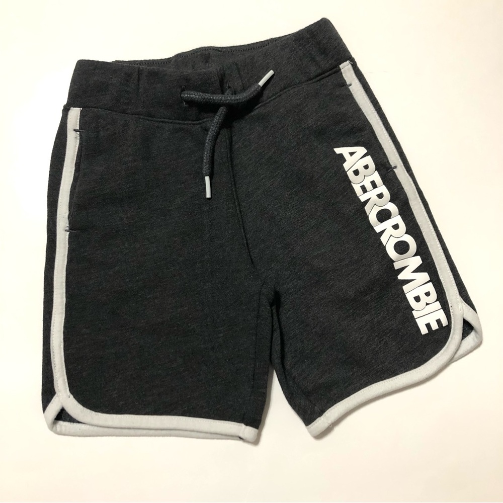 ABERCROMBIE Kids Charcoal Retro Shorts • 4